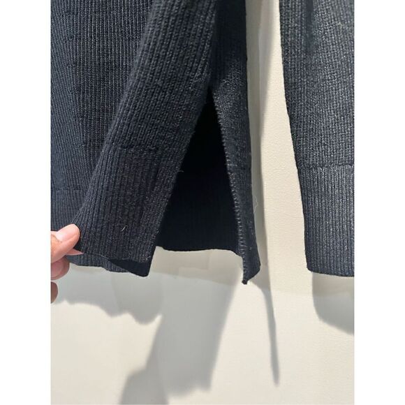 Athleta sweatshirt  - Picture 4 of 6